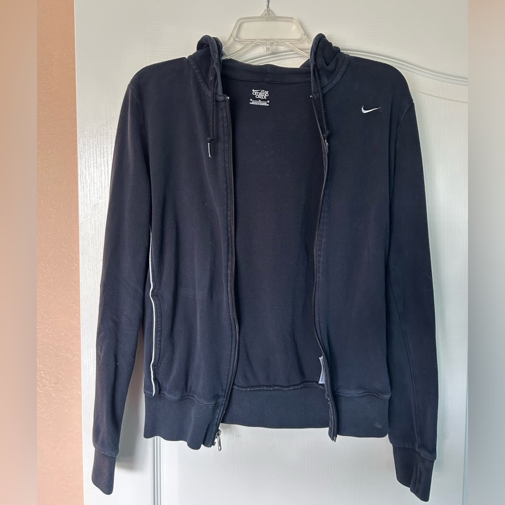 Black Nike cotton jacket. Size: M